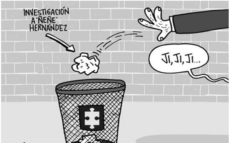  Engavetada