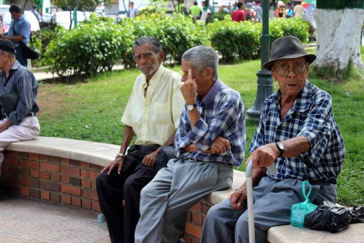  Tres centros dispuestos  para  atender  a ancianos  sin protección