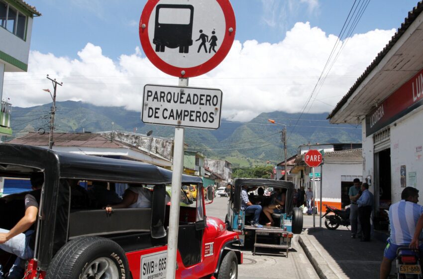 Propietarios y conductores de camperos piden al gobierno, así sea con restricción, puedan trabajar