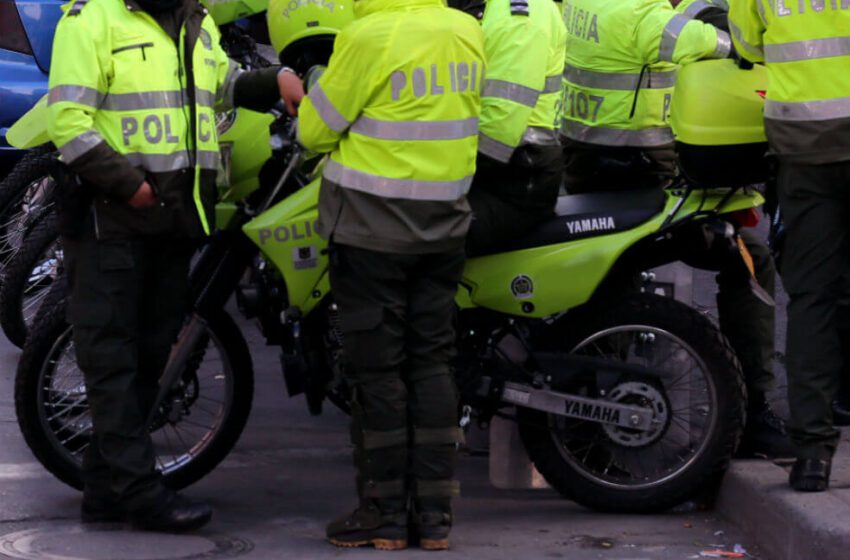Venezolanos cómplices en ataque a policía libres pero vinculados a proceso penal