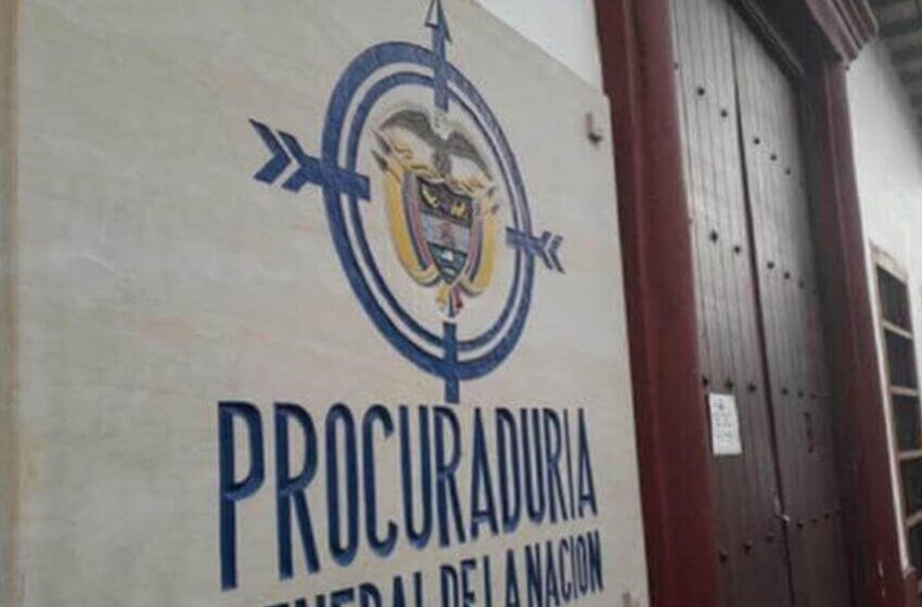 Procuraduría formuló pliego de cargos a ex secretaria de Hacienda y ex Director de Impuestos