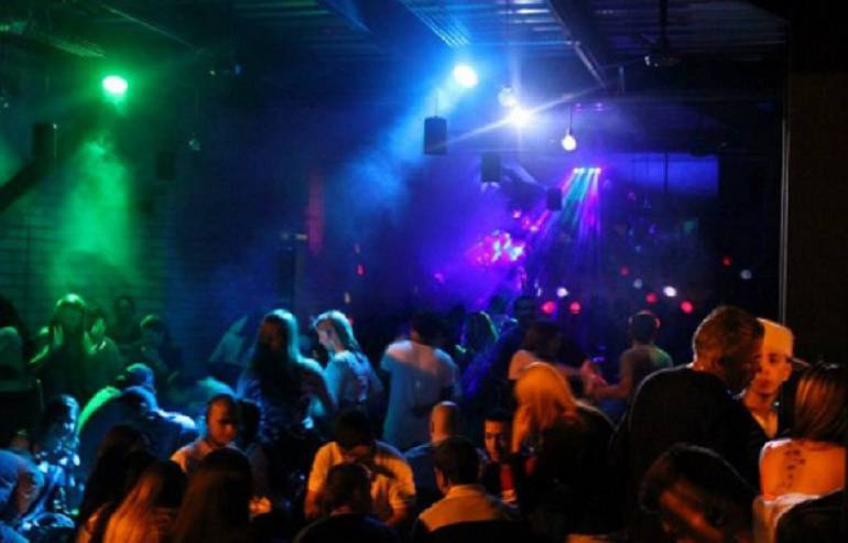  Autorizada rumba en bares y discotecas hasta las 2:30 de la madrugada