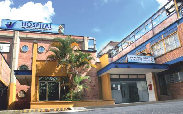  Hospital de Villavicencio donde el personal médico y enfermeras se sacrifican día y noche para salvar vidas