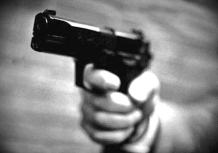 Dispararon contra el líder comunitario, pero le dieron muerte a su esposa
