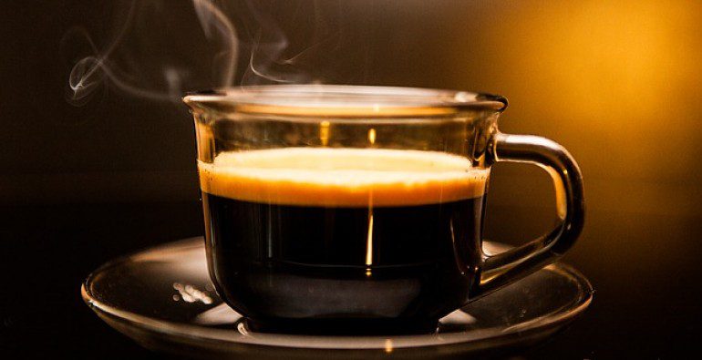  El café tiene muchos beneficios, pero ¿Cuánto es demasiado?