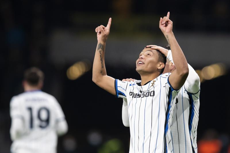  El golazo de Zapata y la magia de Muriel alivia al Atalanta