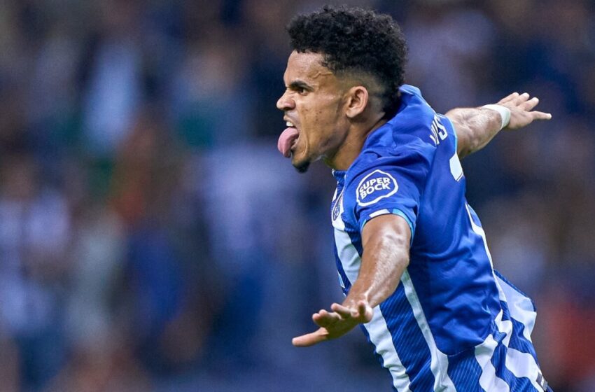  Siendo figura el Guajiro Lucho Díaz, Oporto perdió 2 x 0 frente a Liverpool