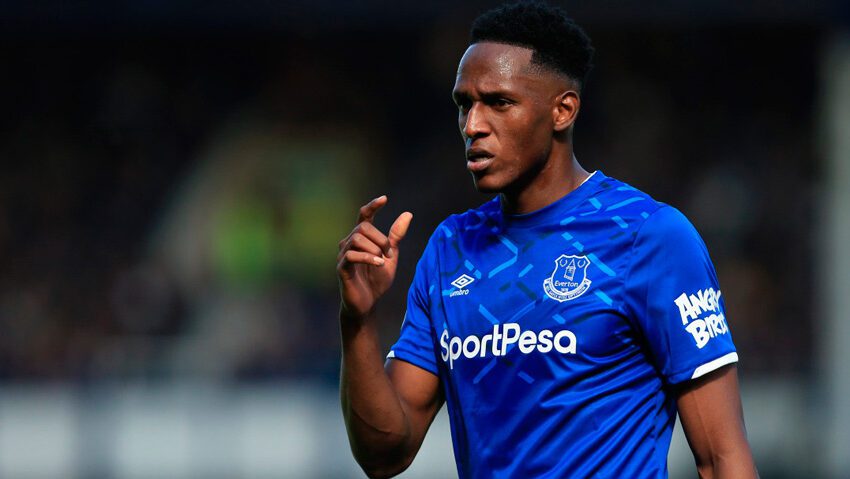 Yerry Mina sufre «una lesión muscular»