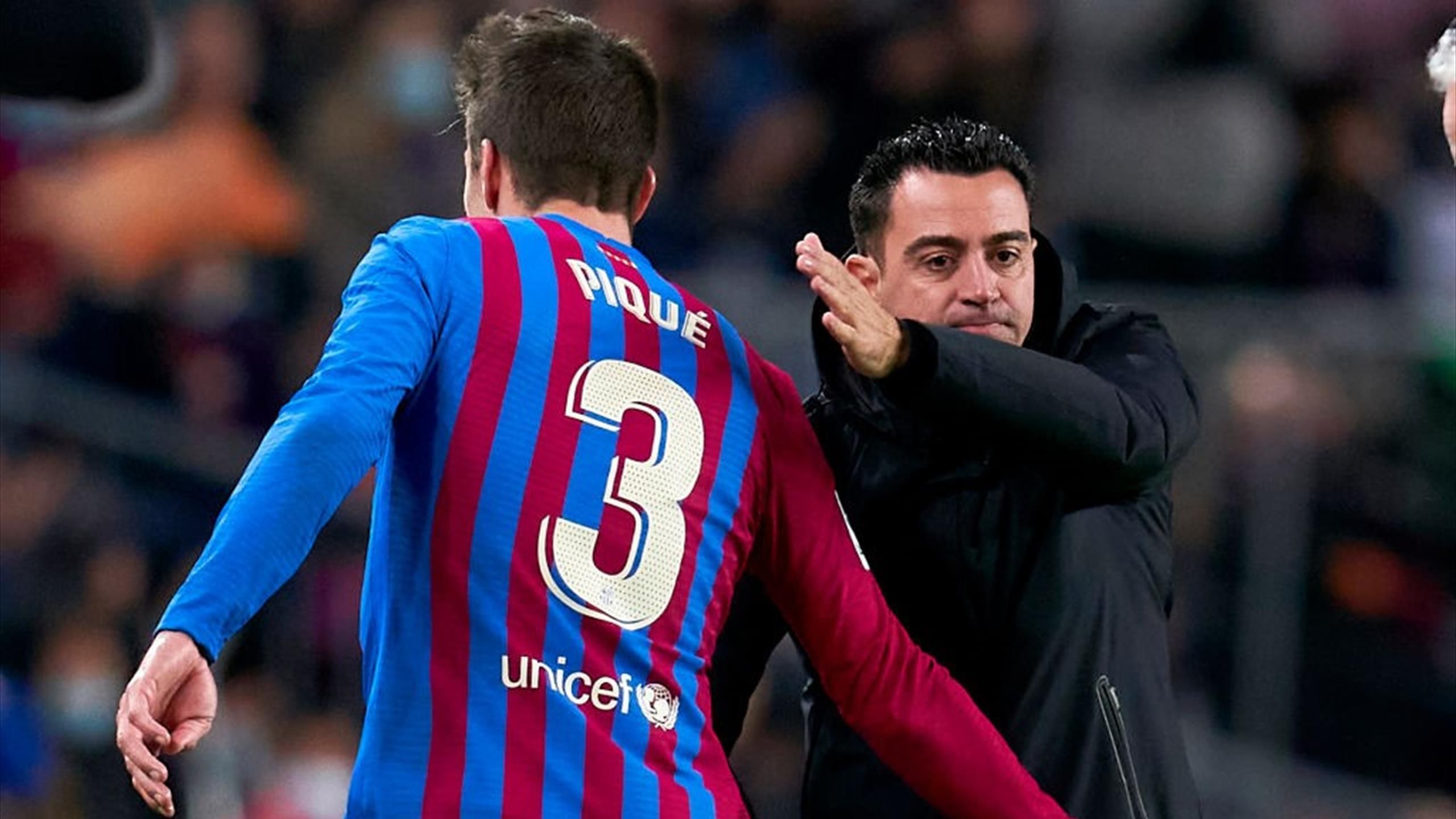  Se derrumba el mundo de Piqué: Xavi le comunicó que no cuenta con él para la próxima temporada