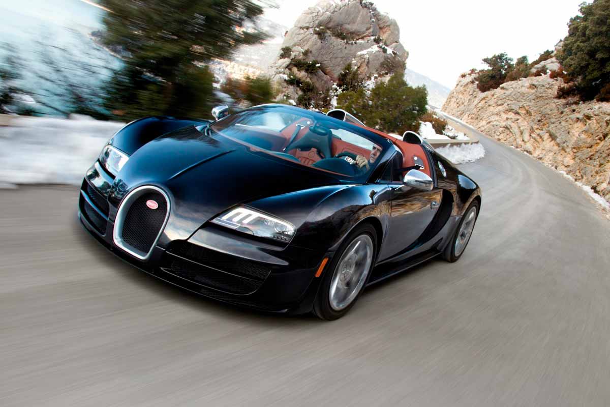  Chocaron el Bugattid de Ronaldo avaluado en casi 2 millones de euros