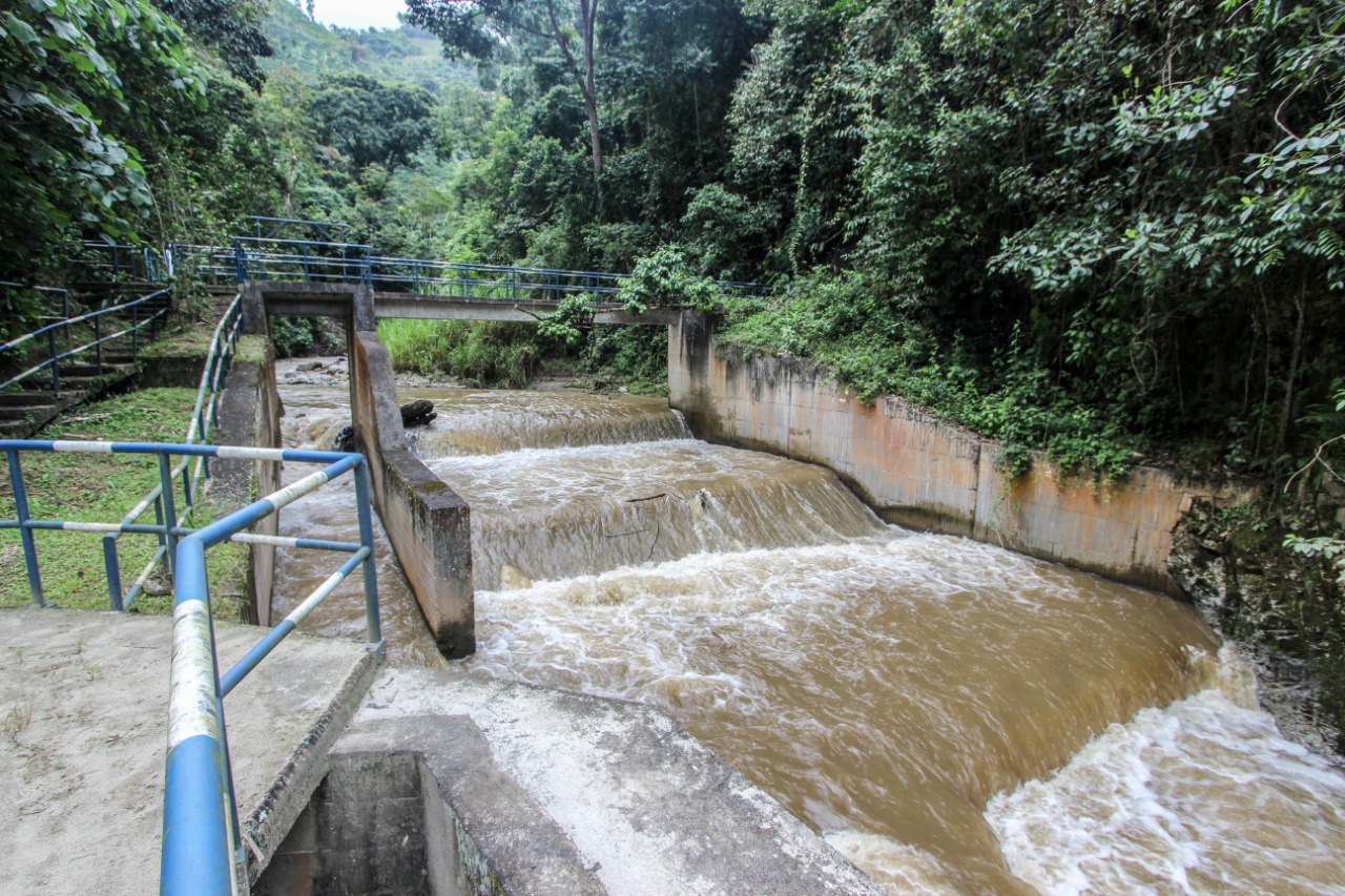  ¡¡Por fin!! Villavicencio con agua. Recuperaron la bocatoma