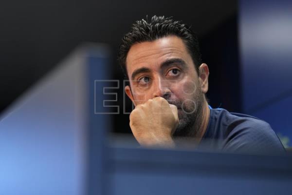 FÚTBOL REAL SOCIEDAD-BARCELONA – Xavi: «La prioridad ahora es inscribir a Jules Koundé»