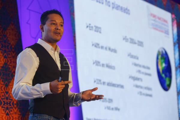 MÉXICO SALUD – Padres son el primer eslabón para evitar embarazos adolescentes, dice experto