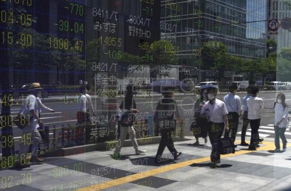  BOLSA TOKIO APERTURA – Tokio cae cerca de un 3 % en la apertura arrastrada por comentarios de la Fed