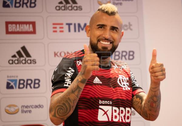  FÚTBOL BRASIL – Arturo Vidal le da la victoria a Flamengo en el clásico contra el Botafogo