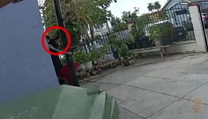  Adolescente halló la muerte de la peor manera: policía en Los Ángeles lo baleó por error