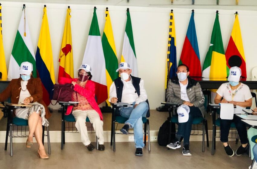  Cuando sesionaba la Comisión de Paz del Senado en Arauca, asesinaron a dos personas y dos más secuestradas