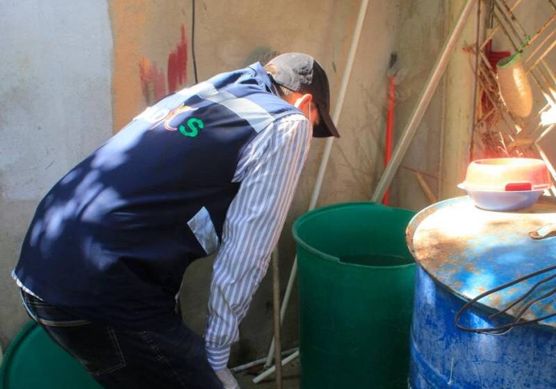  La lucha contra el Dengue se arremete en los criaderos