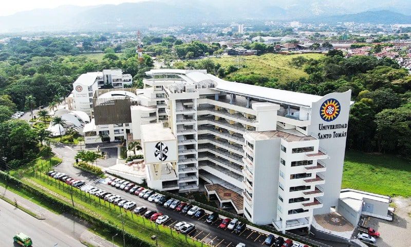  Salud mental de estudiantes tema central del encuentro de docentes en la Universidad santo Tomas