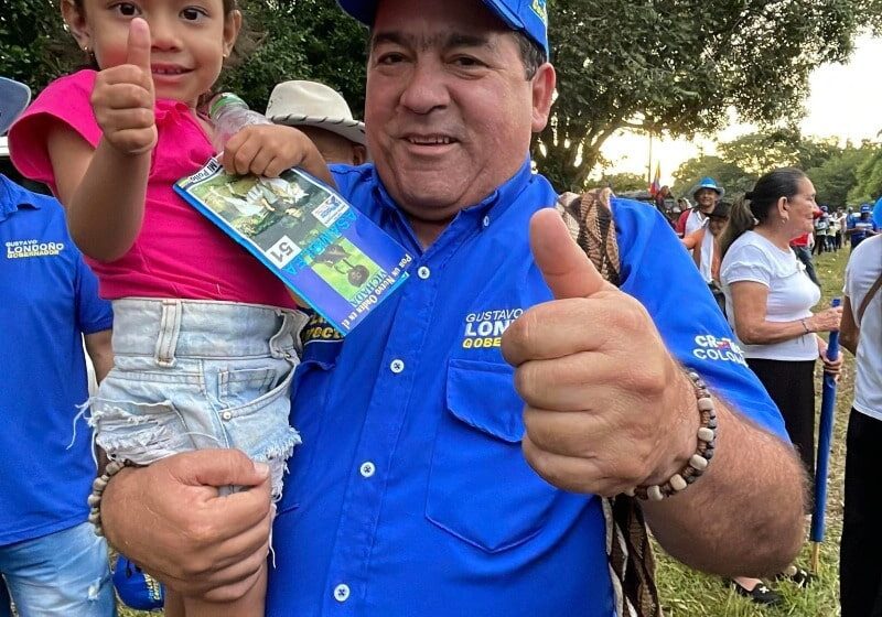  Candidato a la Gobernación de Vichada Gustavo Londoño sobrevivió luego que la avioneta se apagó en el Aire