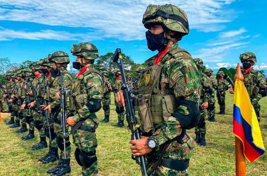  Cuarta División inició desembarco de tropas helicoportadas en Meta, Guaviare y Vaupés