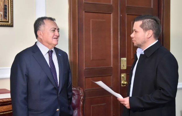  Proyecto de medidas para la protección, prevención y seguridad en el uso de internet presentó Carlos Vallejo representante a la Cámara por el Meta