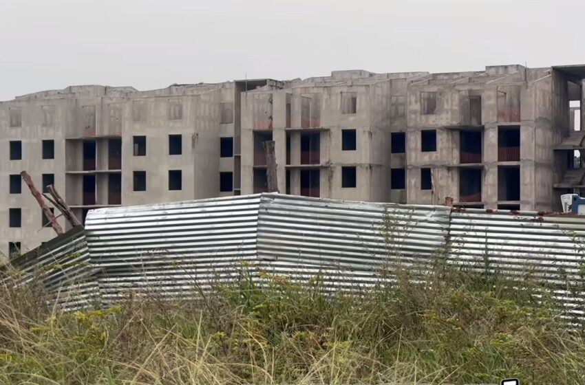  Obra abandonada proyecto habitacional La Victoria en la Madrid