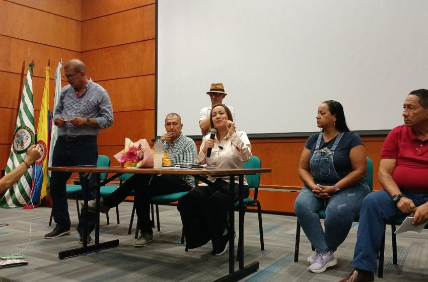  Carolina Corcho en Villavicencio: «Hay que elegir un Congreso que no frene las reformas»