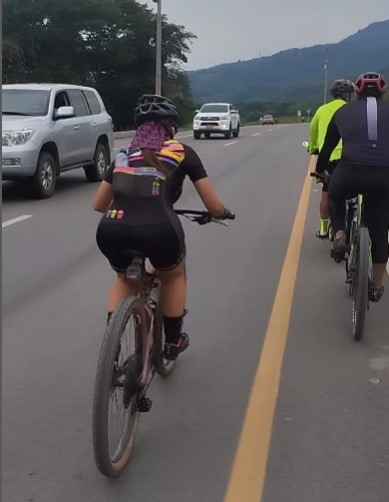  Sí hubo travesía en bicicleta Bogotá-Villavicencio, pese a la desautorización de la ANI