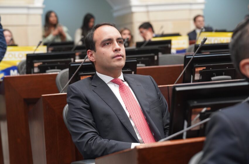  El senador del Meta votó SÍ a la consulta popular